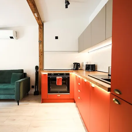 Brick And Wood Apartment *