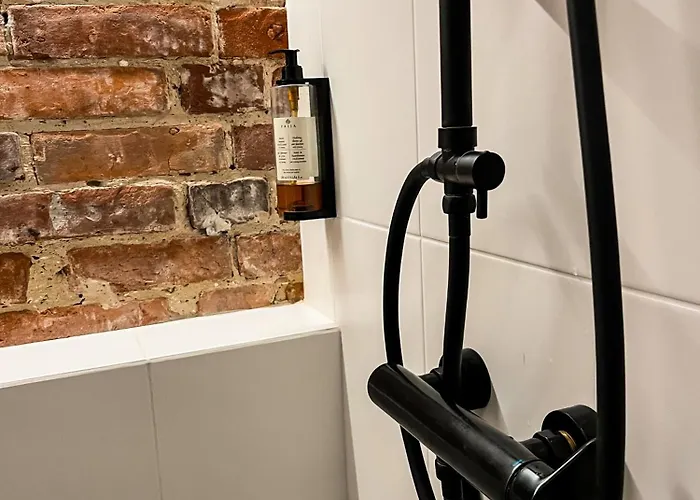 아파트 Brick And Wood